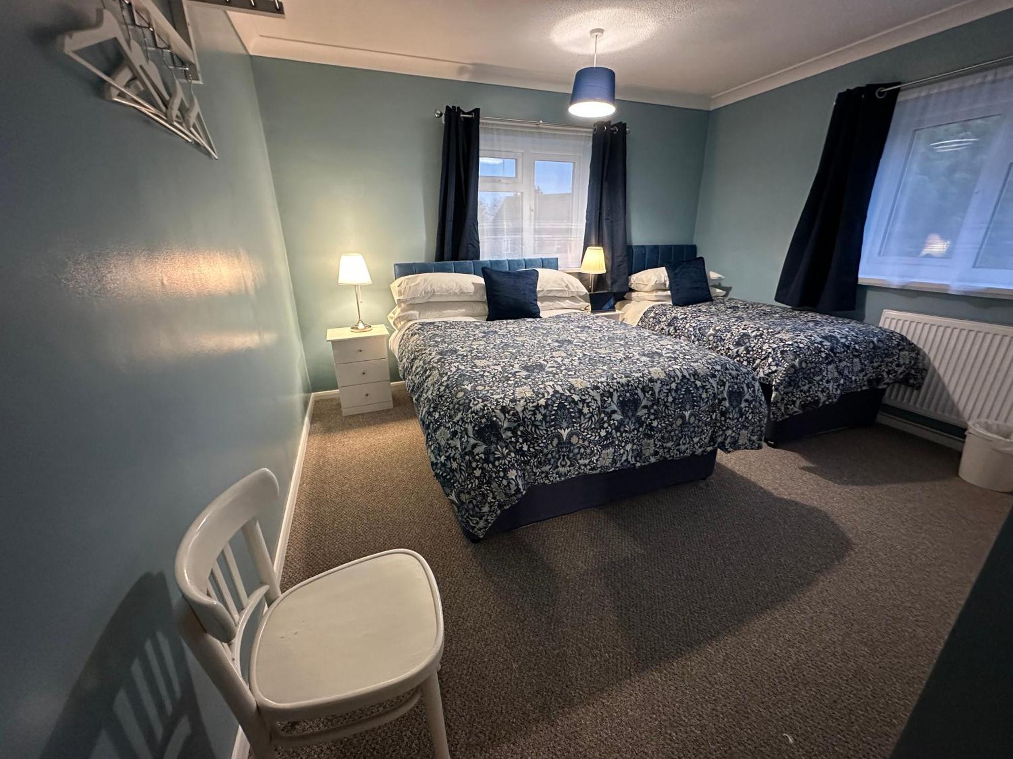Lynn Hill Guest House Dereham ภายนอก รูปภาพ