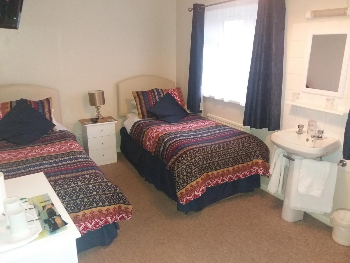 Lynn Hill Guest House Dereham ภายนอก รูปภาพ
