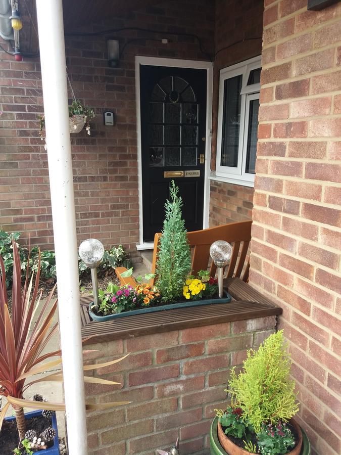 Lynn Hill Guest House Dereham ภายนอก รูปภาพ
