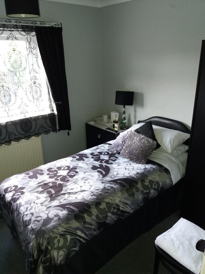 Lynn Hill Guest House Dereham ภายนอก รูปภาพ