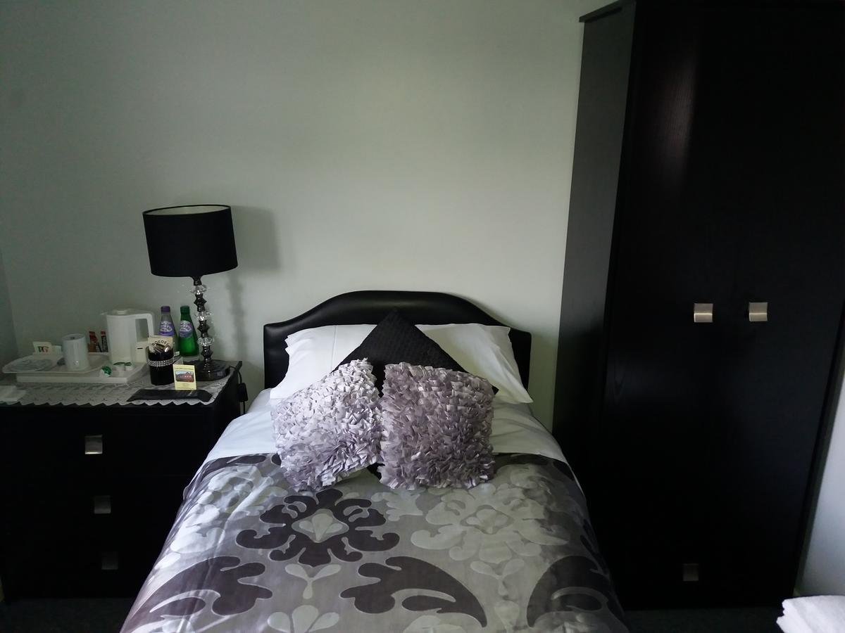 Lynn Hill Guest House Dereham ภายนอก รูปภาพ
