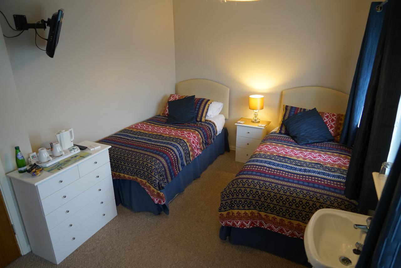 Lynn Hill Guest House Dereham ภายนอก รูปภาพ