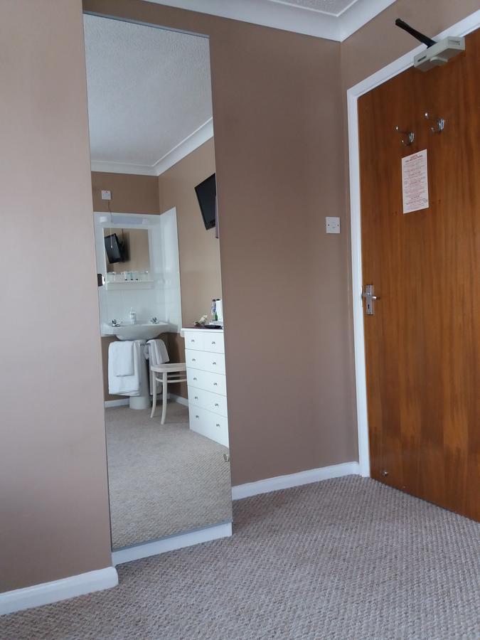 Lynn Hill Guest House Dereham ภายนอก รูปภาพ